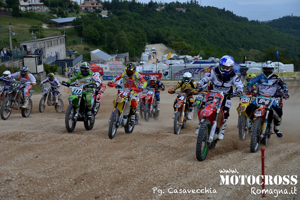 lo start della Top Rider MX2 a Cingoli, quinta prova del regionale Marche