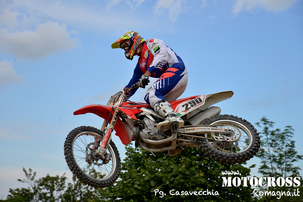 Barattini ha entusiasmato con le sue rimonte ed è salito sul terzo gradino del podio Top Rider MX1