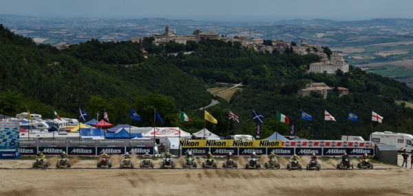 EMOZIONI SPECIALI A CINGOLI PER IL CAMPIONATO ITALIANO SIDECARCROSS E QUADCROSS