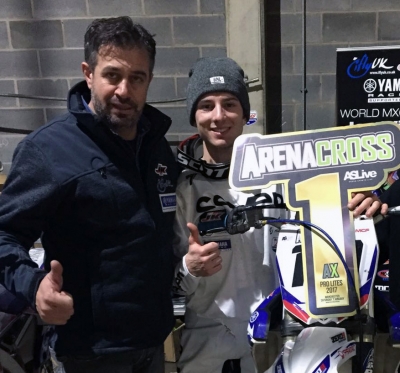 Il Team I-Fly JK Yamaha Racing è campione britannico 2017 con Yannis Irsuti